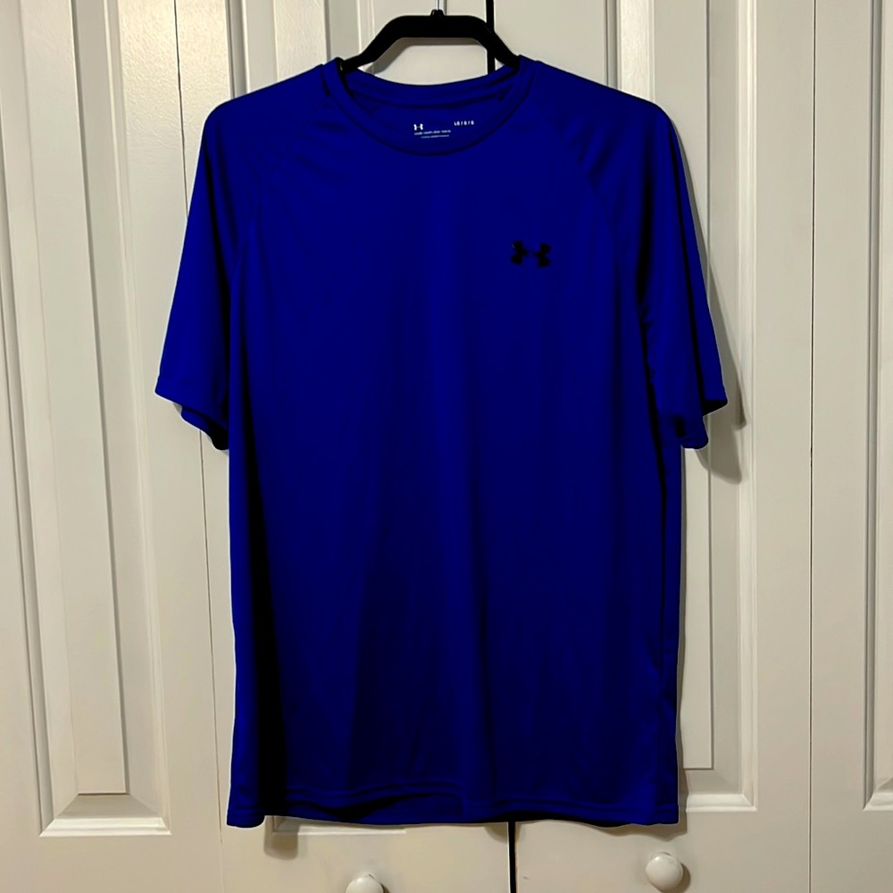 Slight used under armour shirt